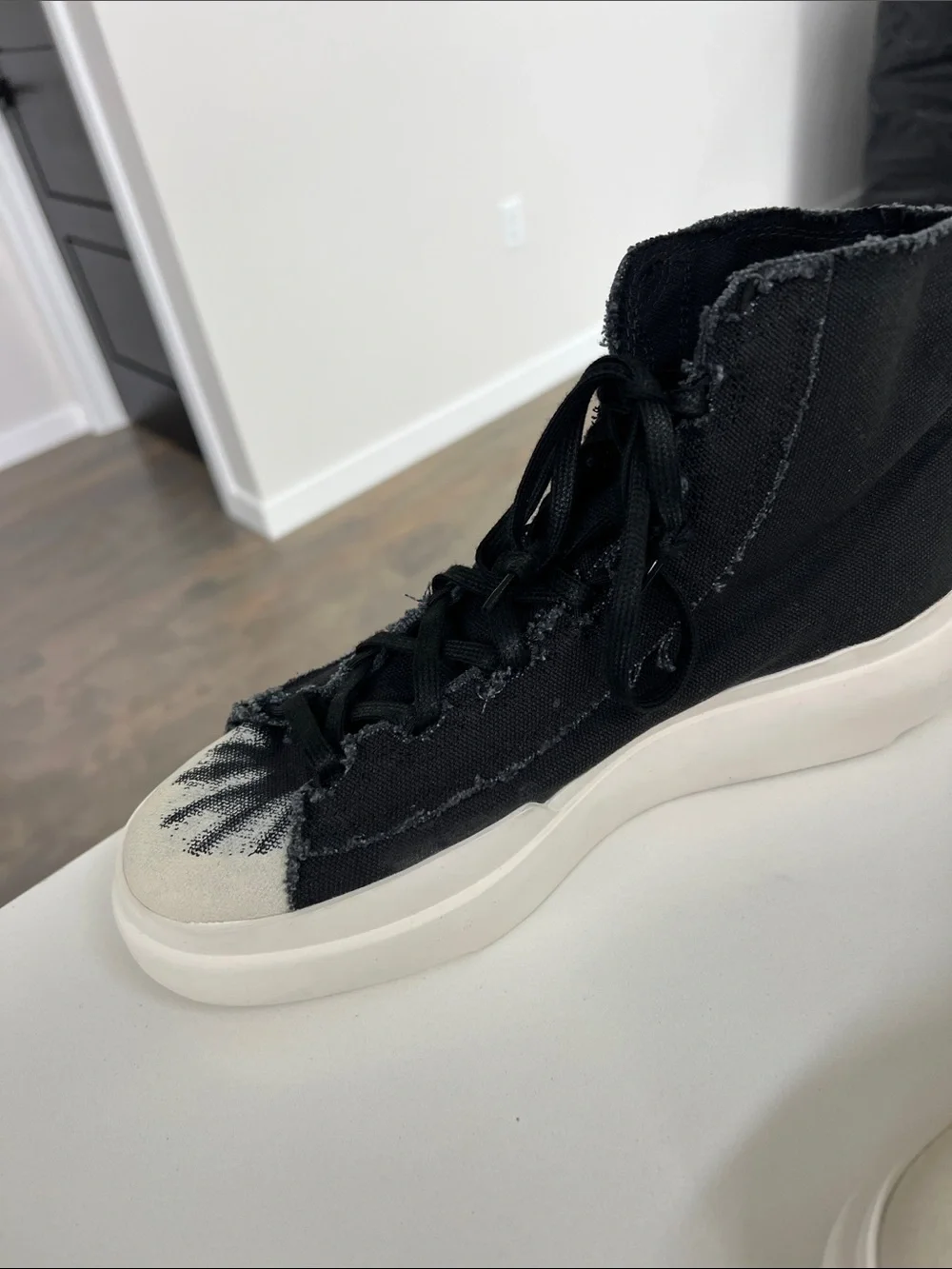 Y-3 adidas nizza high top black and white sneakers men’s size 8